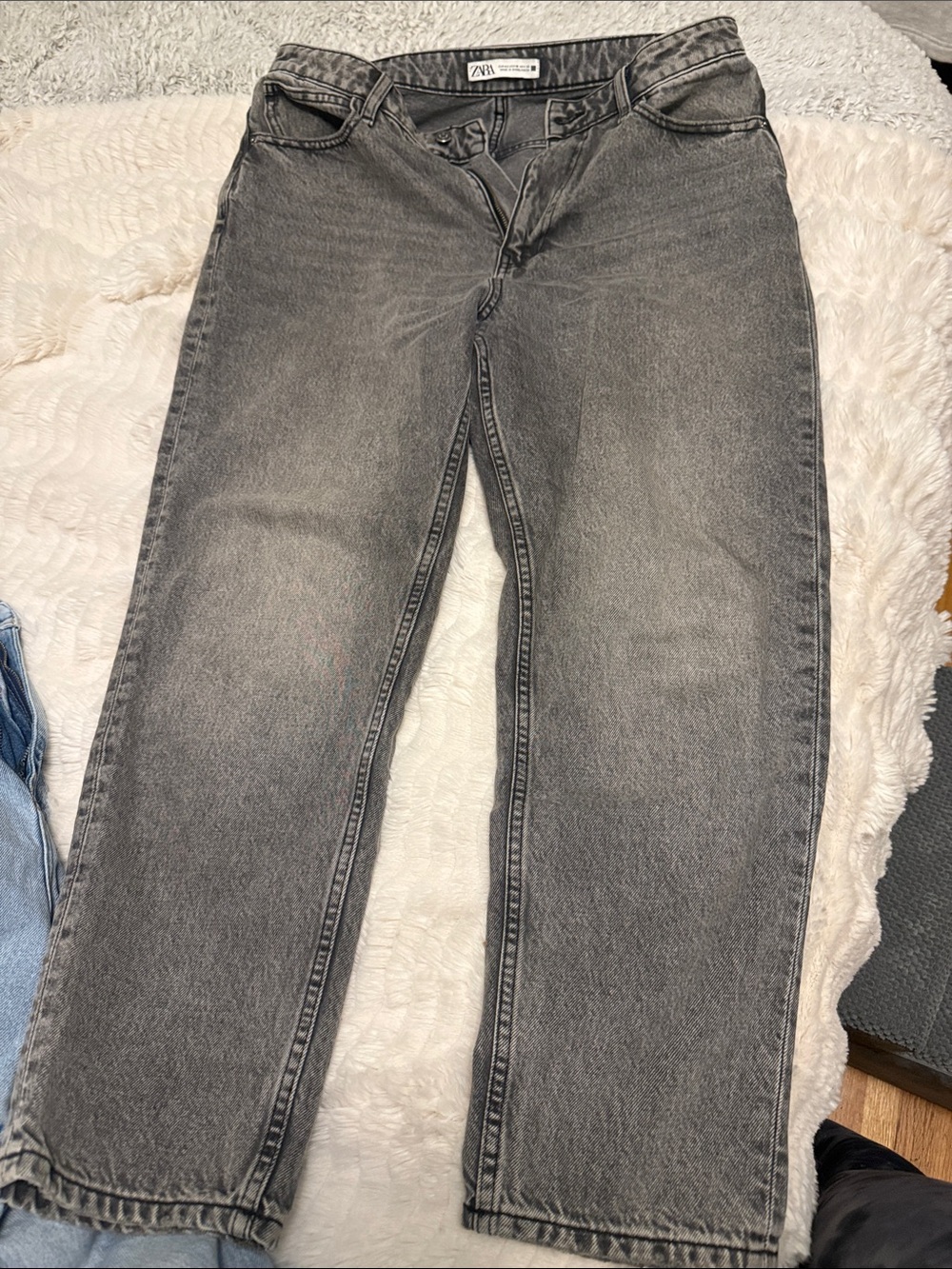 Zara Women Washed Black Straight Jeans